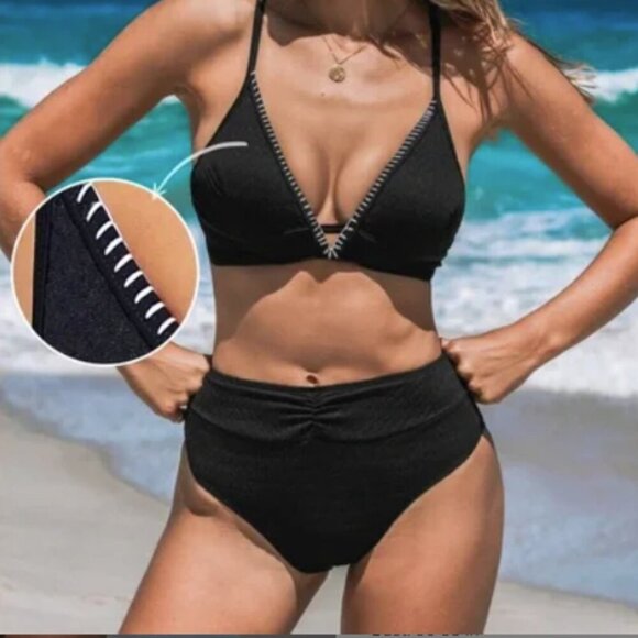 CUPSHE Bikini Black with White Stitching Plunging-V Whipstitch Bikini Medium NWT - Picture 1 of 5